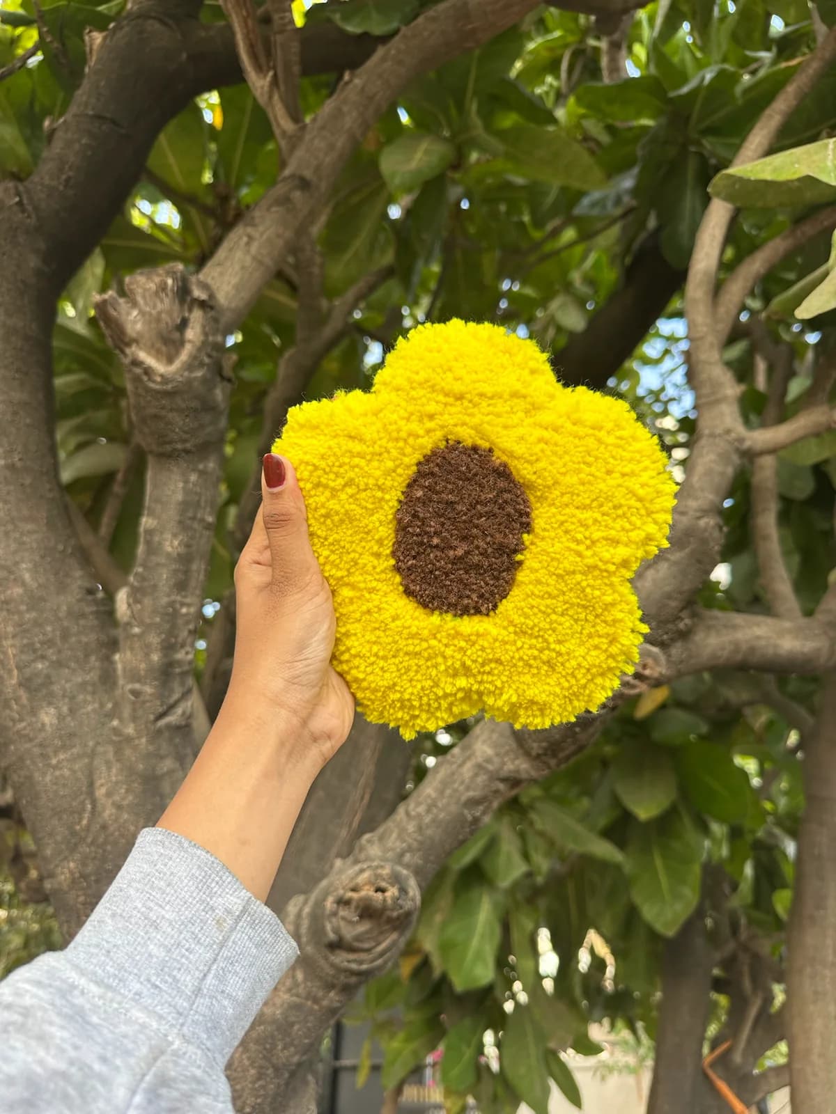 Yellow and brown flower hand-tufted coaster rug